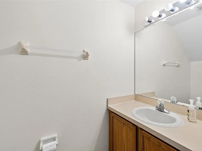 15849 Fishhawk View Dr — Photo 20