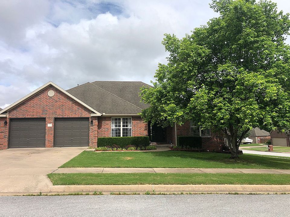 1st image of 3805 SW Osprey Dr