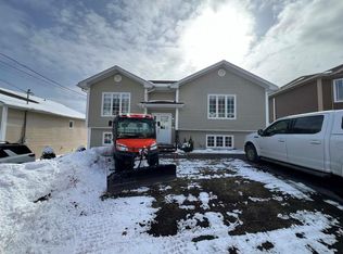 9 Raymond Dr, Clarenville, NL A5A0B5
