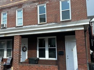 420 Duquesne St, Braddock, PA 15104