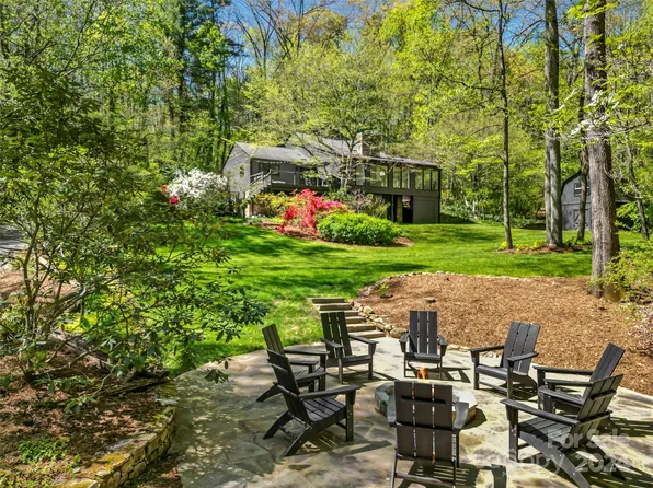 9 Shadowbrook Dr, Weaverville, NC 28787