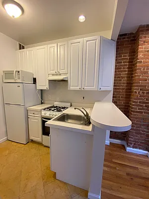 Rented by Corcoran | media 10