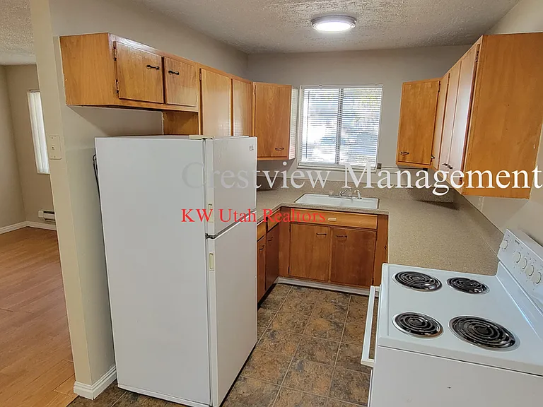 Hoagland 24th Street — Photo 4