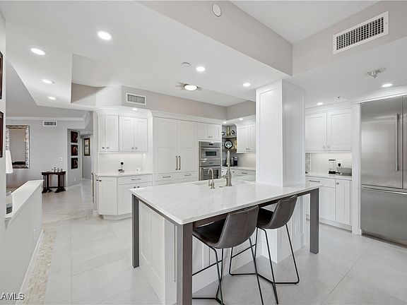 5th image of 980 Cape Marco Dr