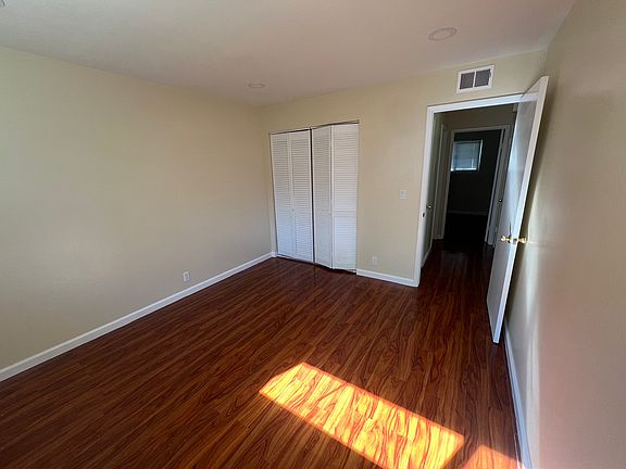 4th image of 2137 Mann Ave APT 1