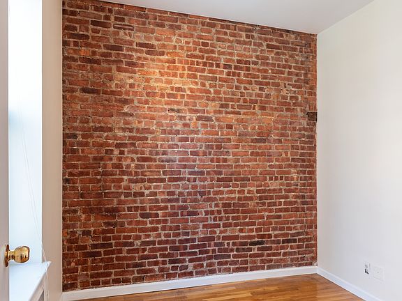 5th image of 710 Amsterdam Ave APT 5D