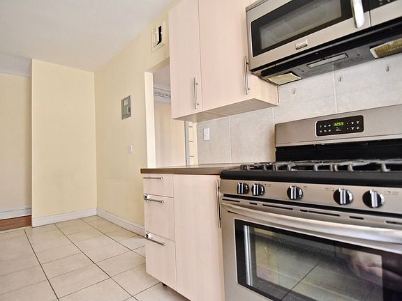 2nd image of 545 Edgecombe Ave APT 5C