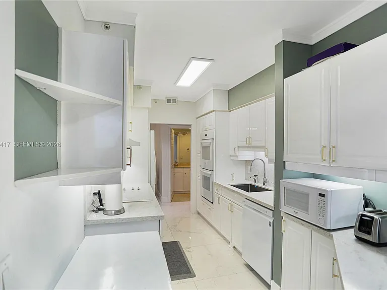 4775 Collins Ave #1804 — Photo 16
