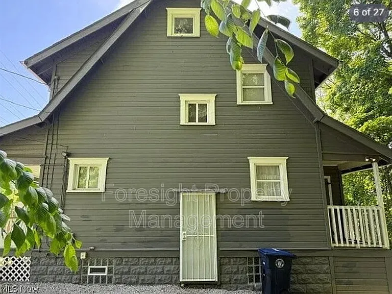 692 W Thornton St — Photo 21