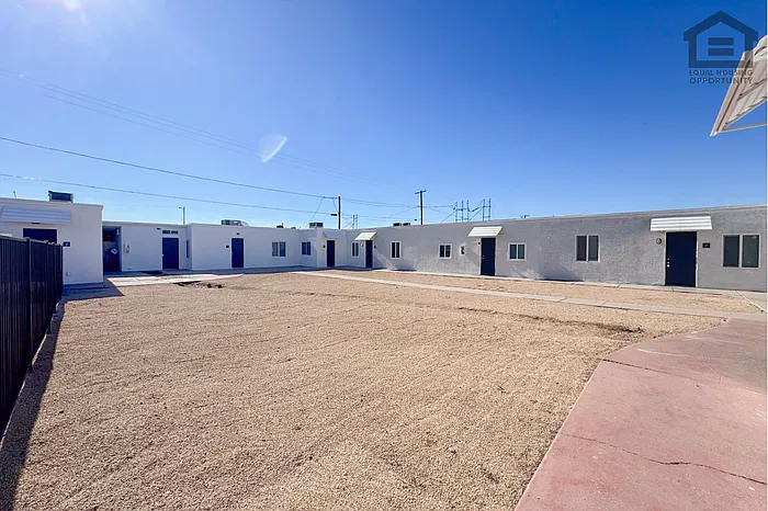 1 bed, 1.0 bath, 413 sqft, $1,199 — Photo 1