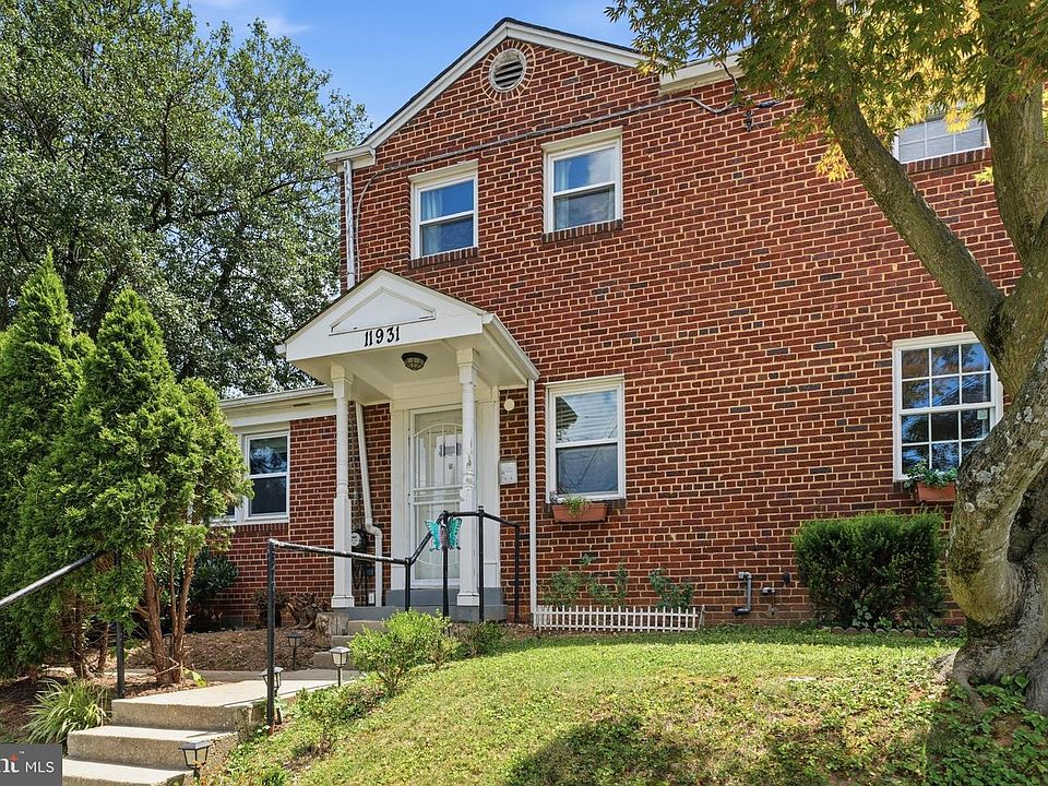 1st image of 11931 Centerhill St