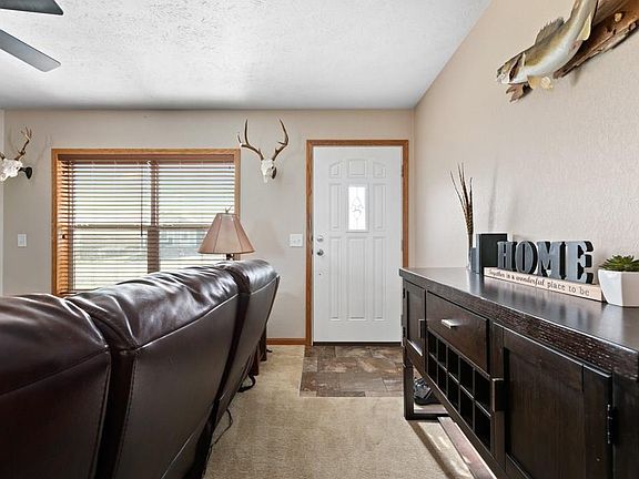 4th image of 3660 Gabriel Dr