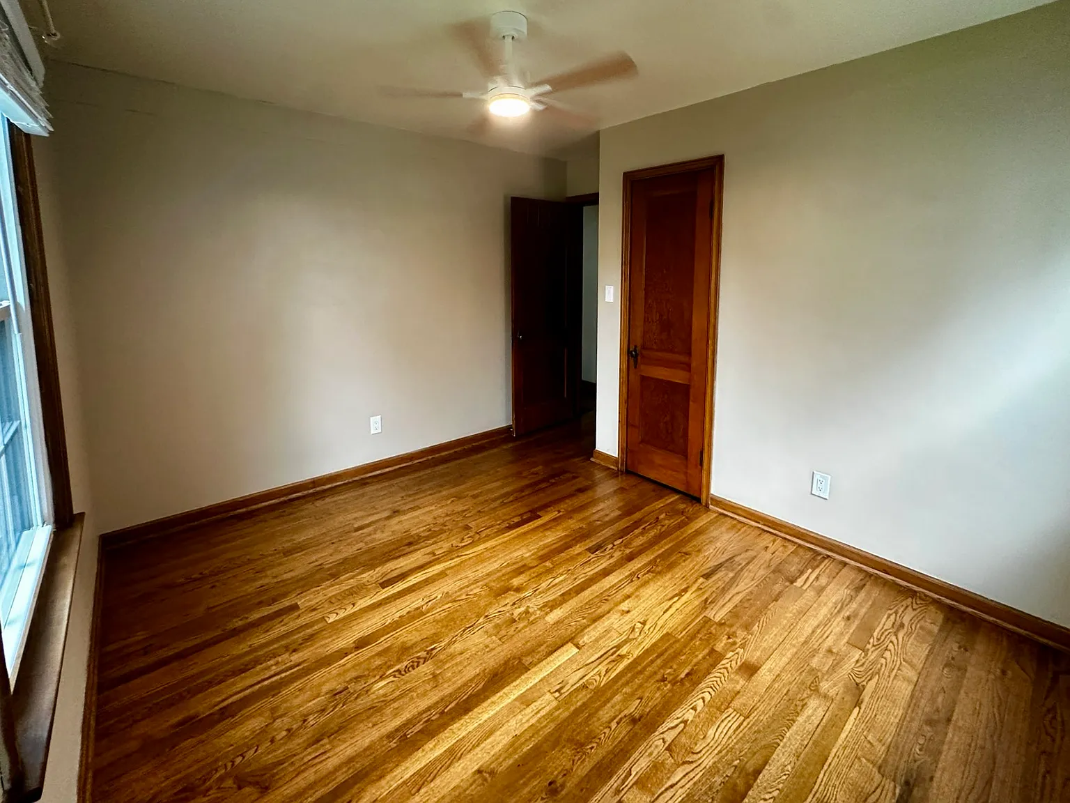 2 bed, 1138 sqft, $2,300 — Photo 2