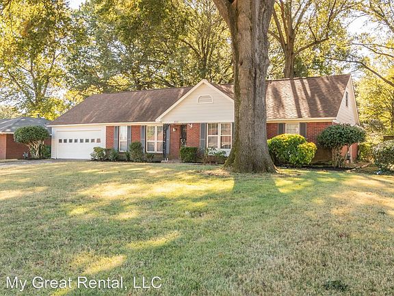 2nd image of 1601 Lehr Dr