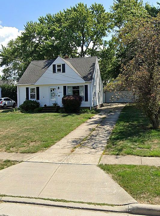 1st image of 30012 Dorothy Dr