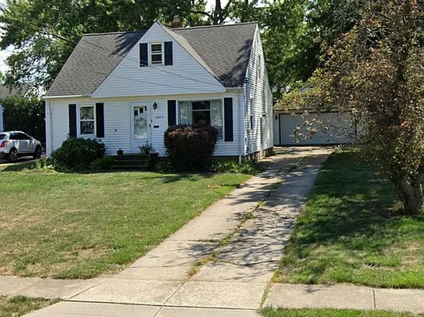 30012 Dorothy Dr, Wickliffe, OH 44092