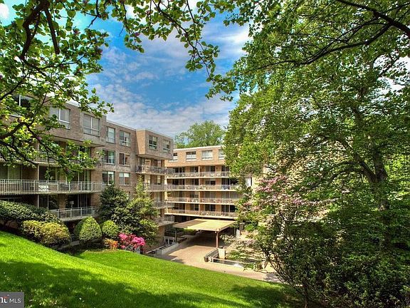 2nd image of 4100 Cathedral Ave NW #820
