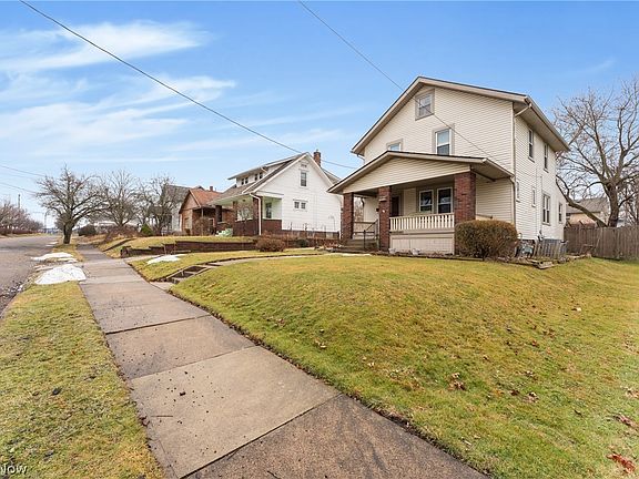 3rd image of 864 W College Rd