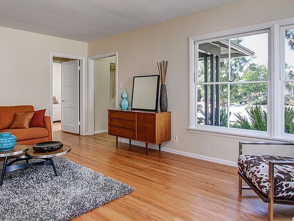 5th image of 3230 Florecita Dr