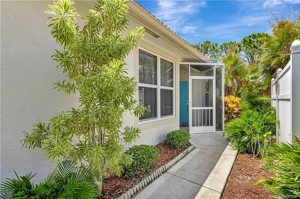 3 bed, 2.0 bath, 1541 sqft, $2,900 — Photo 4