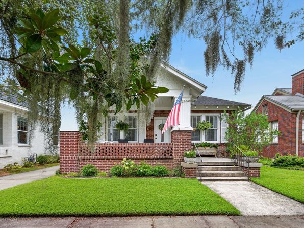 305 E 54th St