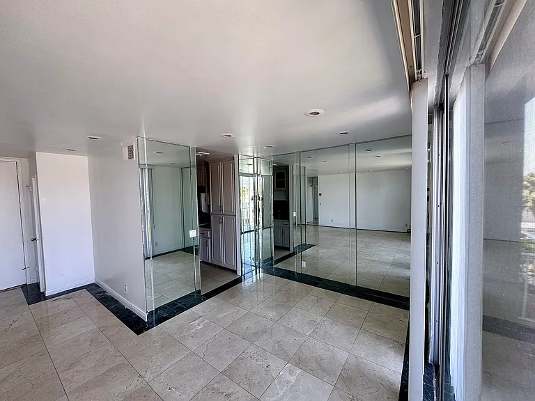 100 S Doheny Dr #803 — Photo 8