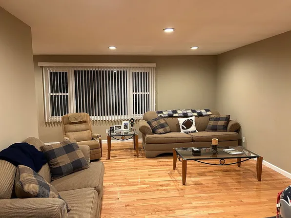 1122 Pawnee Ave, Jackson, MO 63755