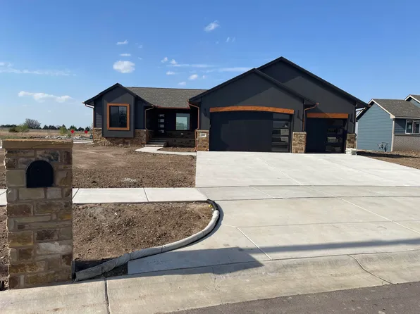 300 W Dusk Dr, Rose Hill, KS 67133