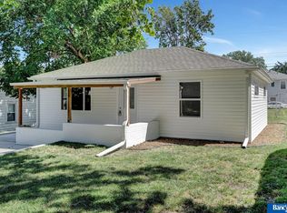 300 S 46th St, Lincoln, NE 68510