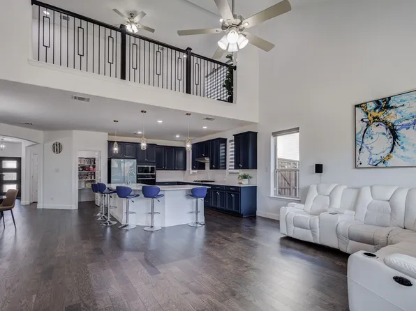 1721 Canals Dr, Little Elm, TX 75068