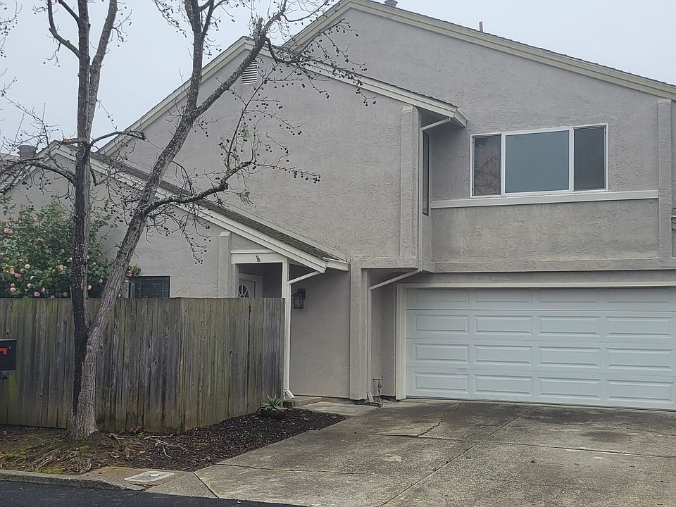 1st image of 557 Willow Ct