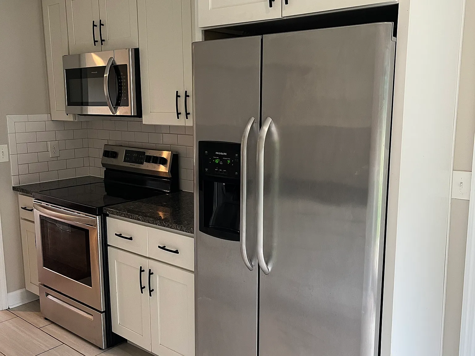 2 bed, 972 sqft, $1,620 — Photo 3