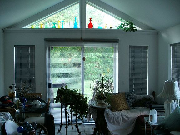 sun room ceramic tile