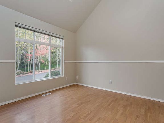 3rd image of 8602 132nd St E