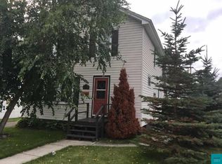 638 E James St, Ely, MN 55731