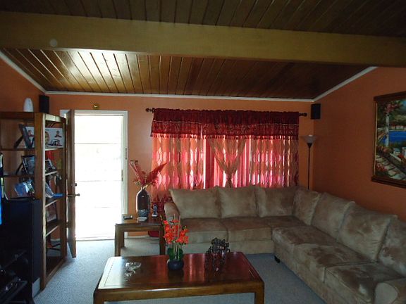 5th image of 8662 Cantaloupe Ave