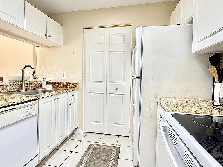 2811 Grande Pkwy #203 — Photo 14