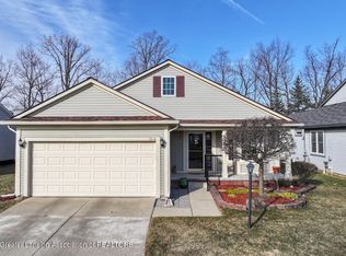 5218 Sandalwood Cir #43, Grand Blanc, MI 48439