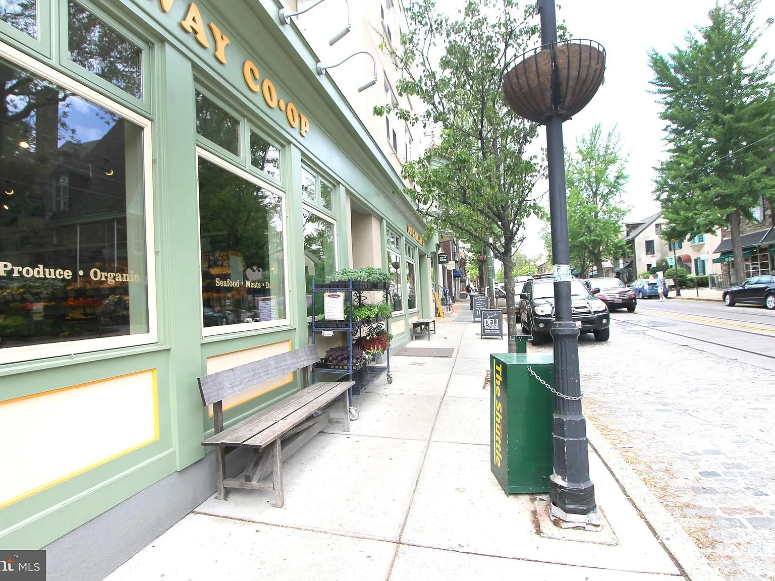 2 bed, $1,600 — Photo 2