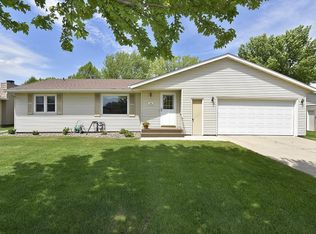 752 18th St SE, Owatonna, MN 55060