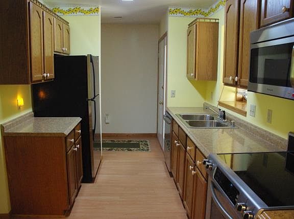 5th image of 107 Buckingham Ct #207