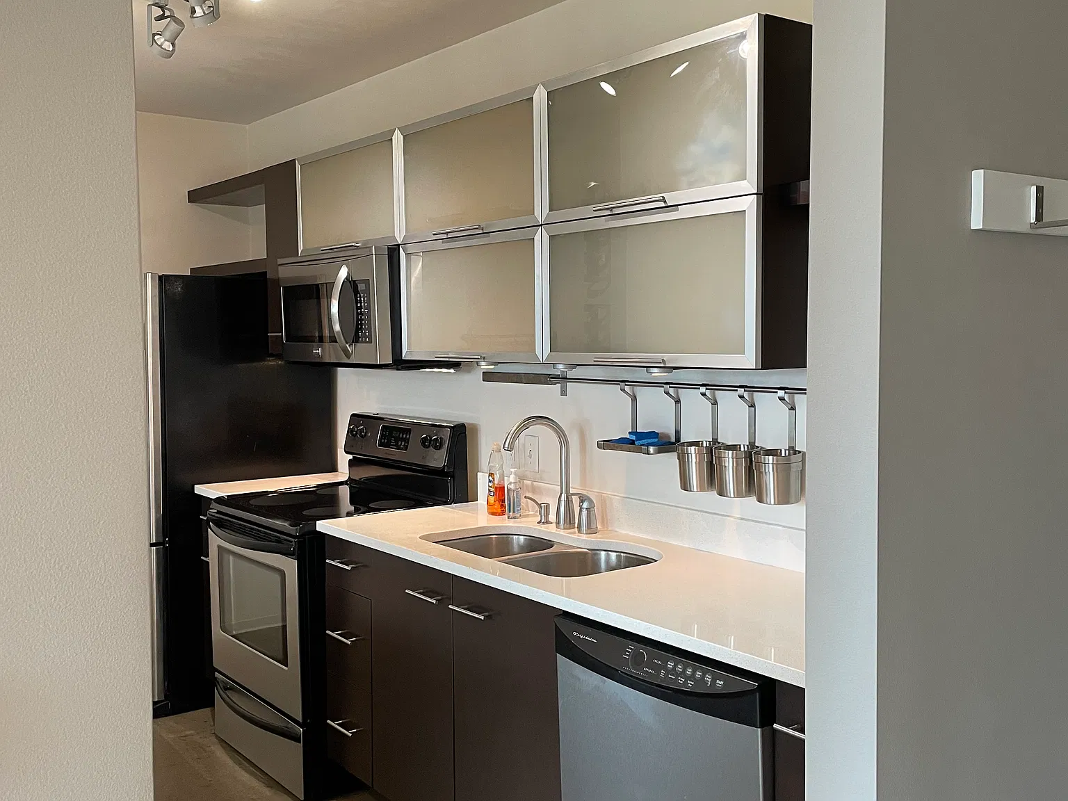 1 bed, 760 sqft, $1,650 — Photo 4