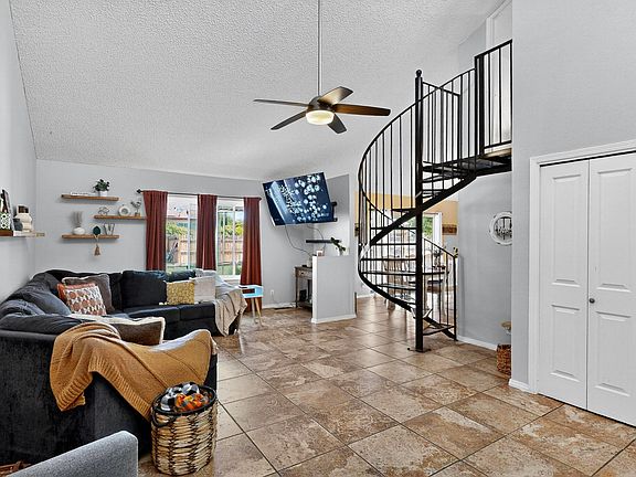 5th image of 2911 Links Ln SE