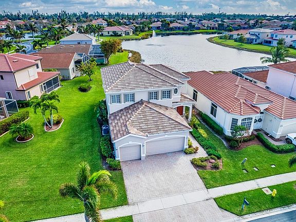 3rd image of 15569 Alton Dr