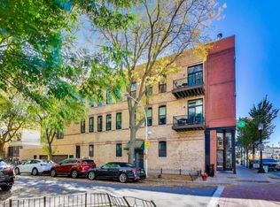2360 N Janssen Ave APT 2D, Chicago, IL 60614