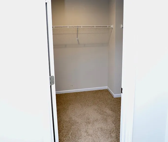 3680 Moseley Dr — Photo 37