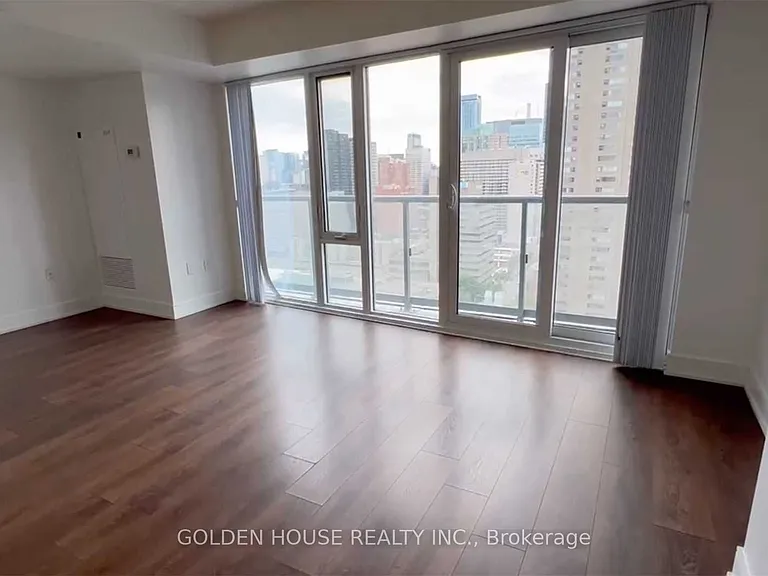 89 McGill St #2011 — Photo 2