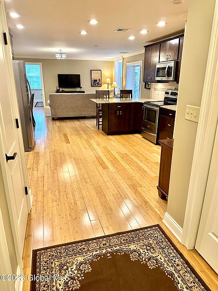5th image of 93 Maple Street APT 202