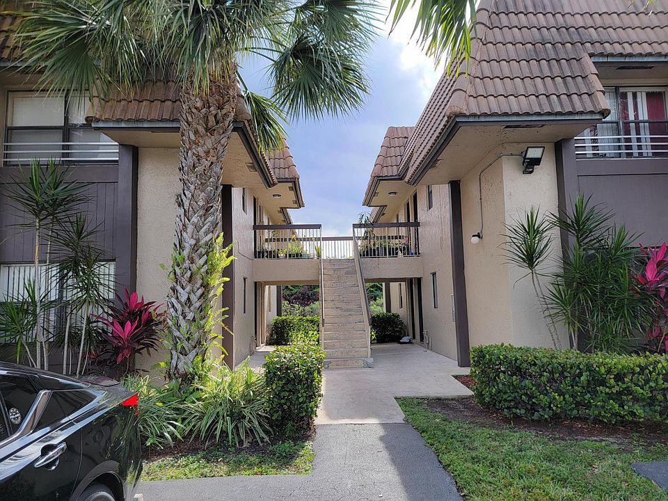 1st image of 10728 Royal Palm 3-3 Boulevard #10728