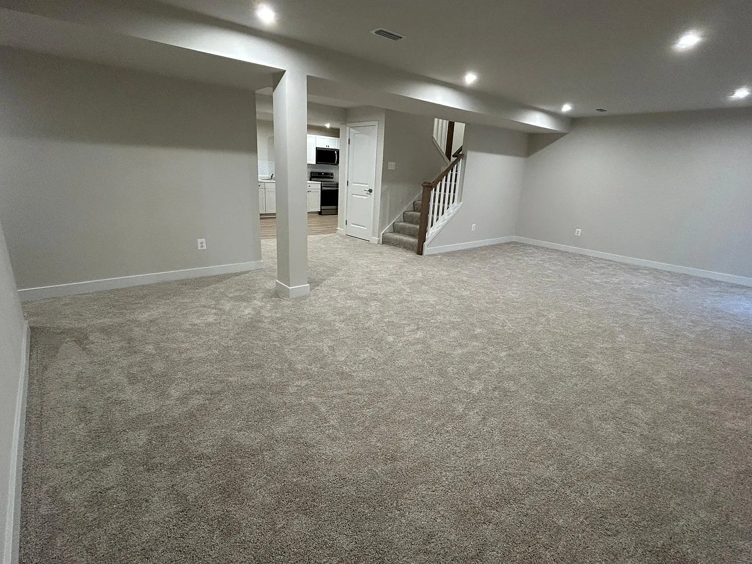2 bed, 1550 sqft, $2,300 — Photo 4